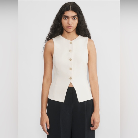 Aritzia Tops - Aritzia Wilfred Regal Vest